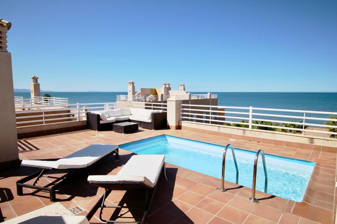 Atico Con Piscina Privada En Primera Linea Daire Denia Dış mekan fotoğraf