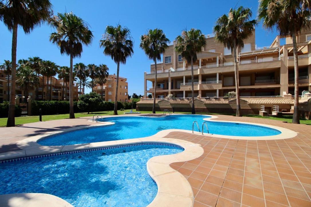 Atico Con Piscina Privada En Primera Linea Daire Denia Dış mekan fotoğraf
