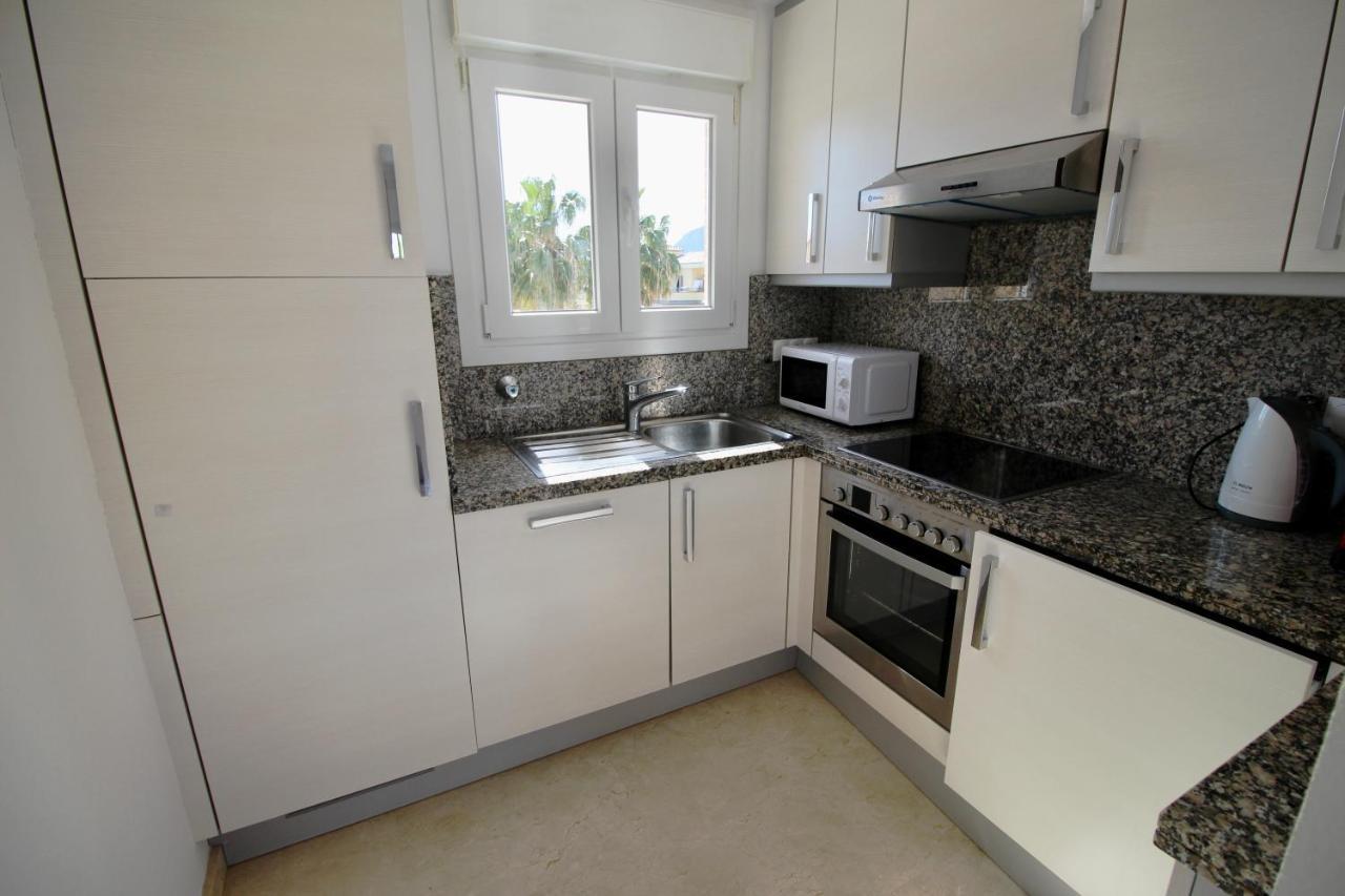 Atico Con Piscina Privada En Primera Linea Daire Denia Dış mekan fotoğraf