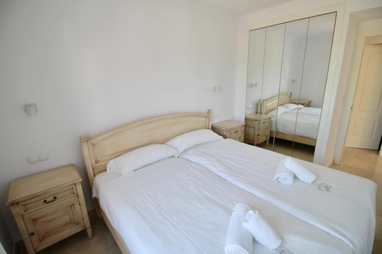 Atico Con Piscina Privada En Primera Linea Daire Denia Dış mekan fotoğraf