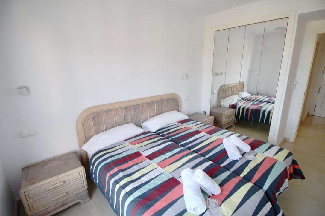 Atico Con Piscina Privada En Primera Linea Daire Denia Dış mekan fotoğraf
