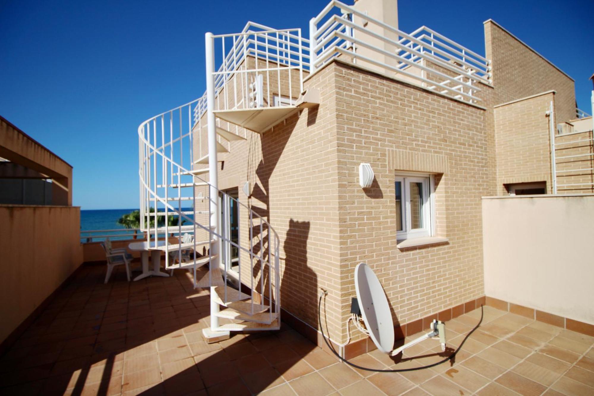 Atico Con Piscina Privada En Primera Linea Daire Denia Oda fotoğraf